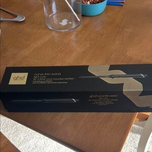 ghd Curve Thin Wand - Elegant Black and Gold